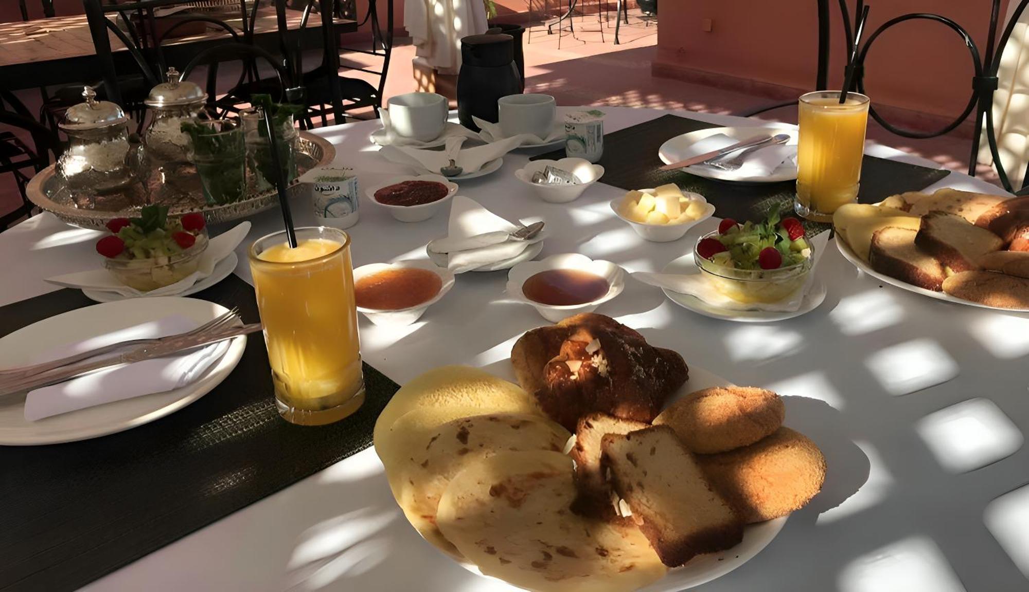 Riad Iklil Marrakesh Eksteriør billede